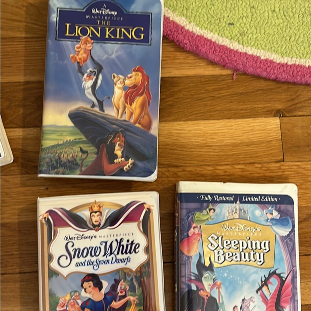 Disney VHS tapes - Picture 3 of 5